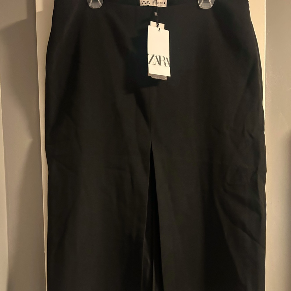 Zara NWT below the knee Skirt Sz XL